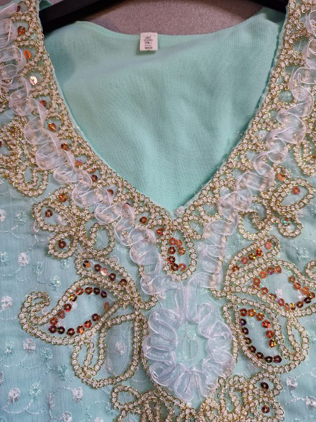 Hermoso traje indio mujer