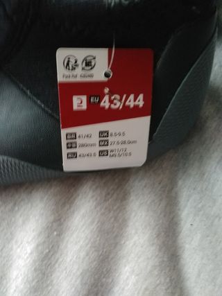 Escarpines talla 43/44 nuevos con ettiqueta