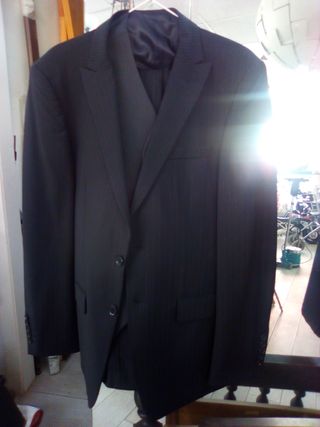 bonito traje de hombre