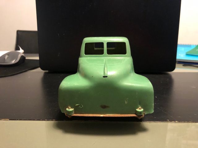 Camión juguete antiguo