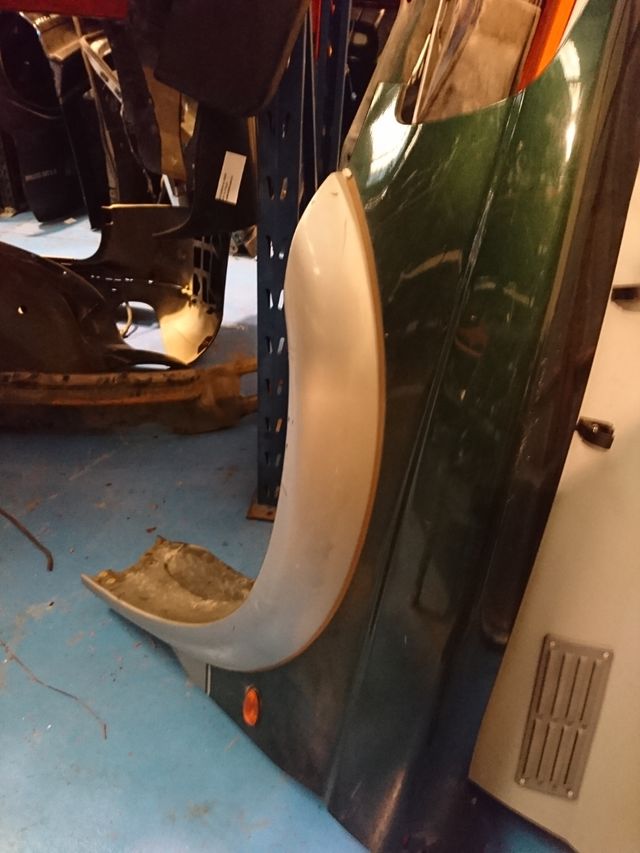 FALDILLA SALVABARROS MITSUBISHI MONTERO SPORT K90