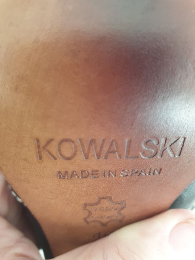 Botas nuevas  marca Kowalski 20€