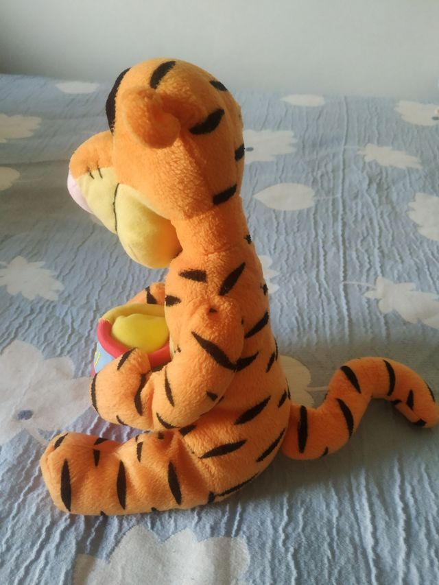 TIGER DE WINNIE THE POOH