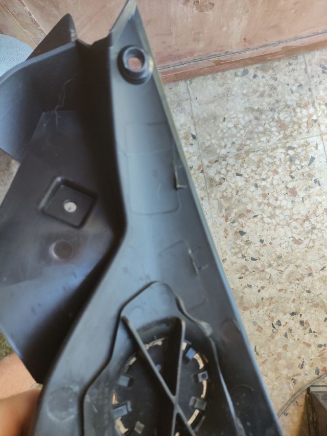 lateral derecho BMW XR 1000