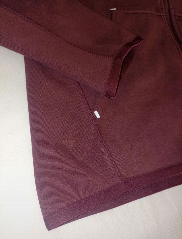 Chaqueta Nike Tech Fleece burdeos