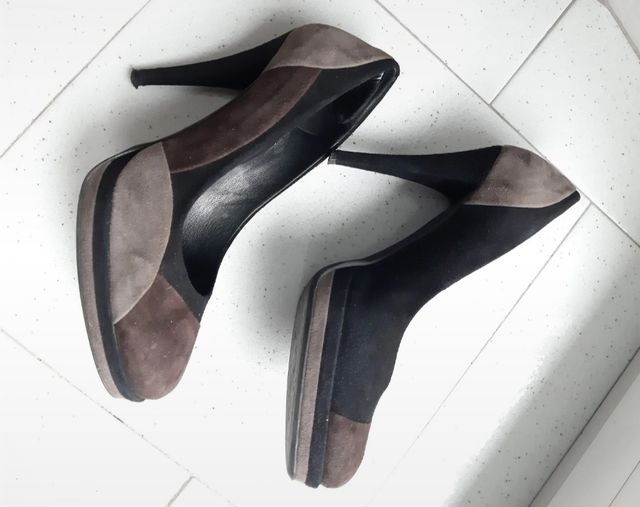 Décolleté scamosciate con tacco