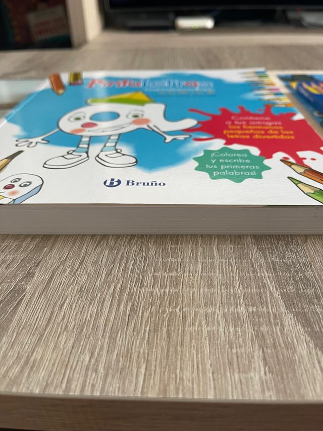 Lote infantil libro colorear, colores y puzzle