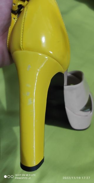 Sandalias de tacón Zara nuevas