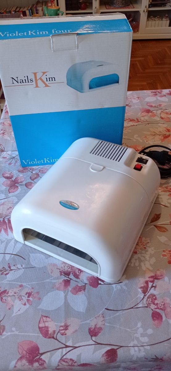 Lampada UVA professionale modello VioletKim four