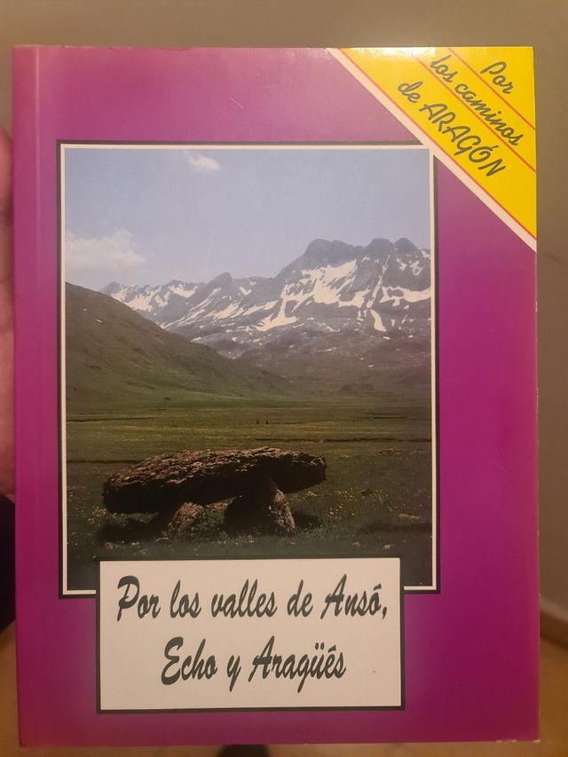 Libro por el valle de Ansó, Echo y Aragües.