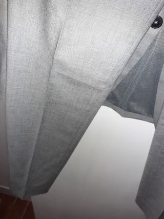Traje juvenil +camisa de regalo