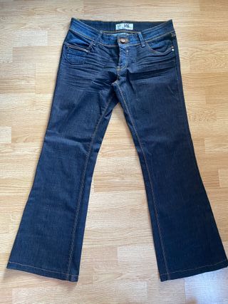 Pantalón vaquero Zara 