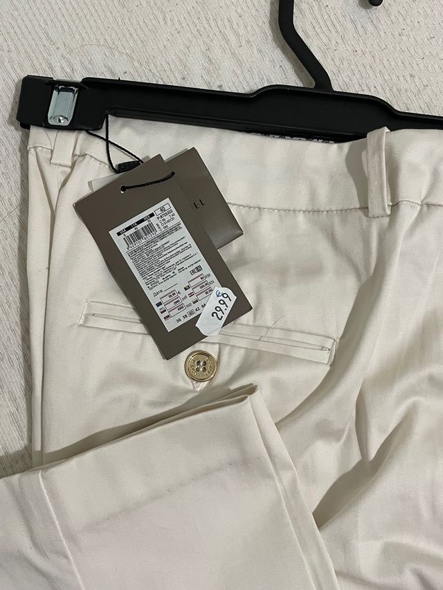 Pantalón blanco Cortefiel