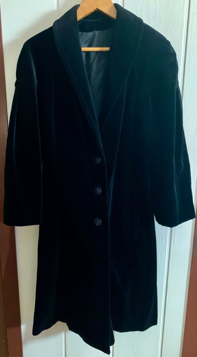 Abrigo Largo Terciopelo Negro Azabache