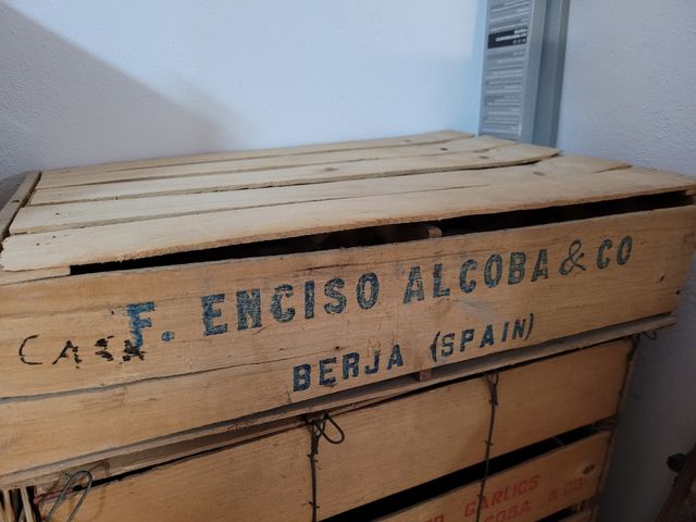 Antiguas cajas faena de la uva Berja.