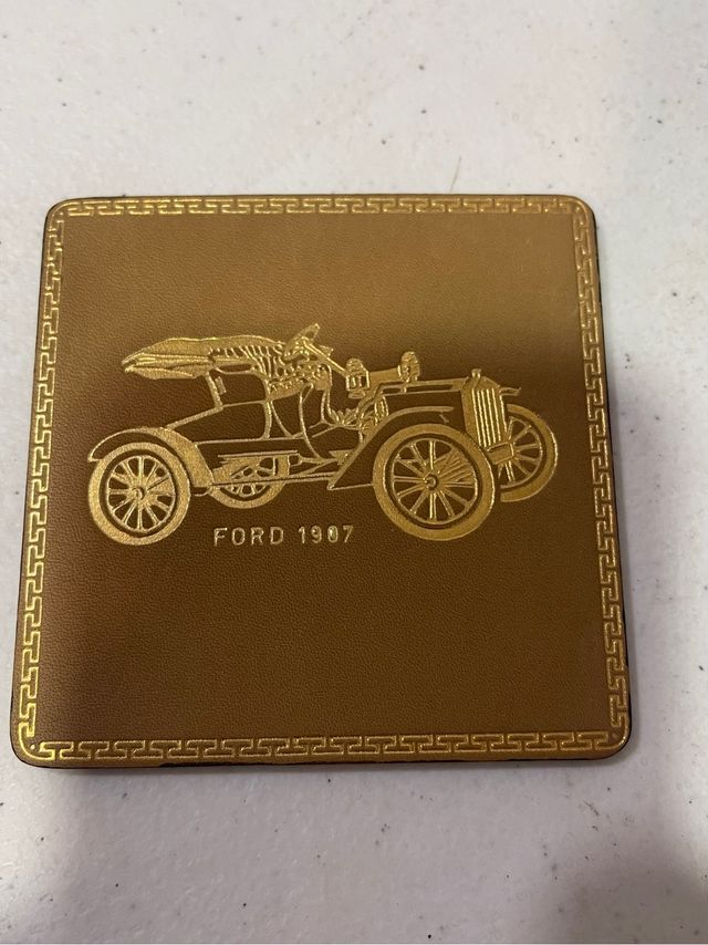 Posavasos antiguos coches históricos