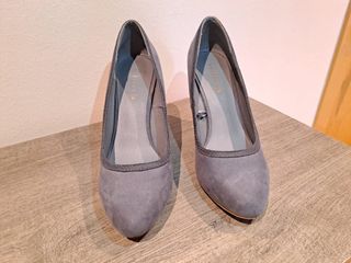 Zapatos azul de tacón