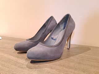 Zapatos azul de tacón