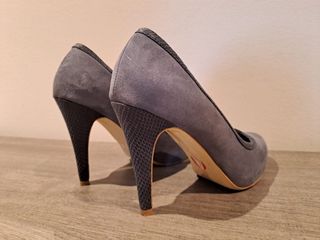 Zapatos azul de tacón
