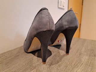 Zapatos azul de tacón