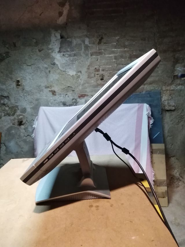 Monitor 17" AIRIS L-171