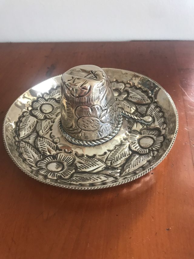 SOMBRERO MEJICANO DE PLATA