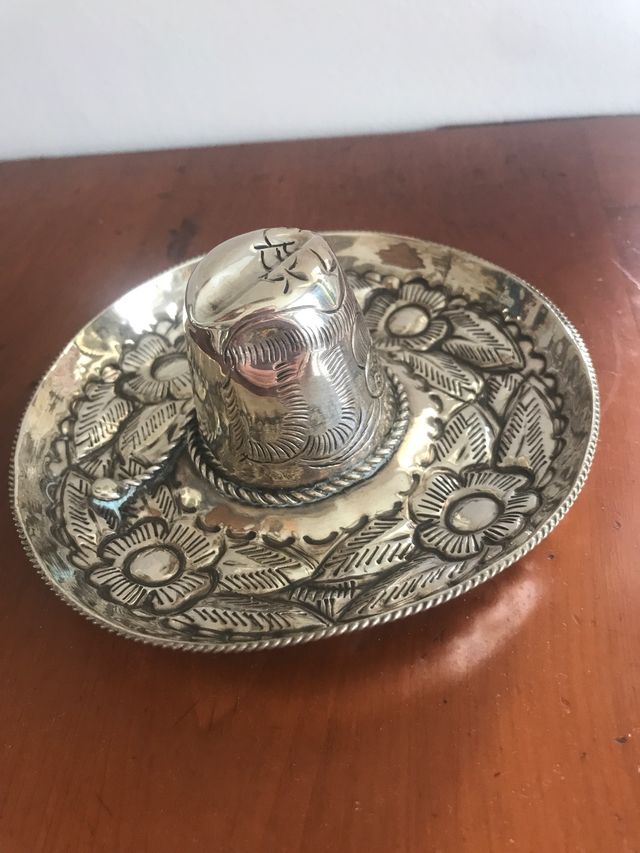 SOMBRERO MEJICANO DE PLATA
