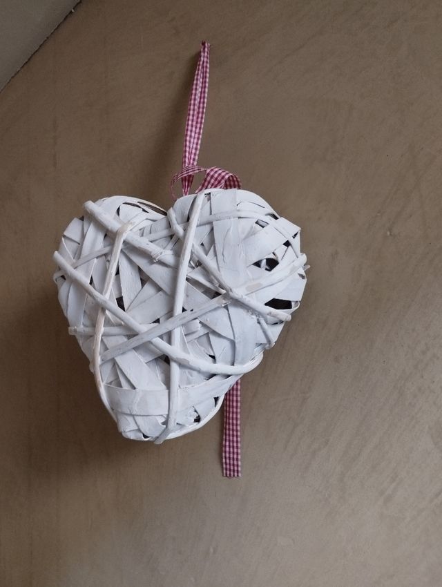 Cuore In Legno bianco Da Appendere