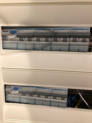 Instalaciones de agua y luz