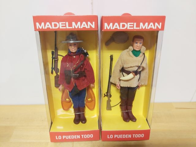 Policía Montada y Trampero