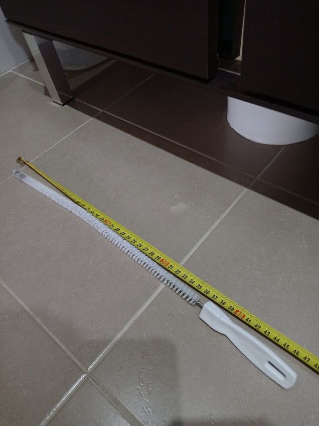 Desatascador lavabos.