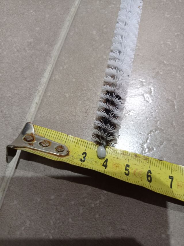 Desatascador lavabos.