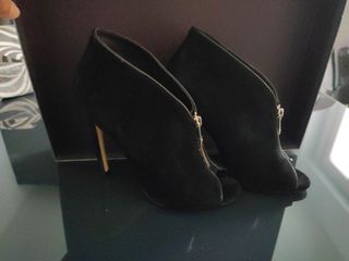 Botín Peep Toes de Guess by Marciano