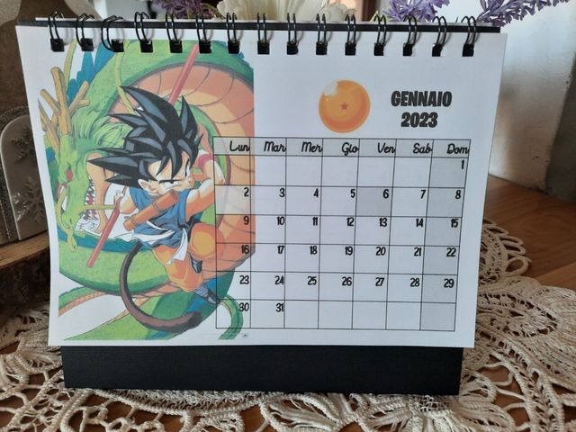 calendario-de-dragon-ball-2023-de-segunda-mano-por-6-eur-en-torino-en