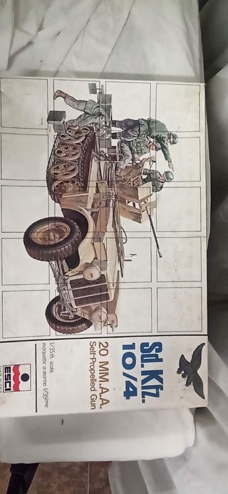 Maqueta plástico vehículo anti tanque II Guerra Mu