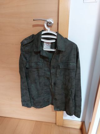 Chaqueta militar