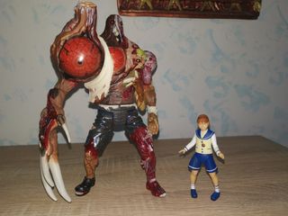 Resident evil action figures