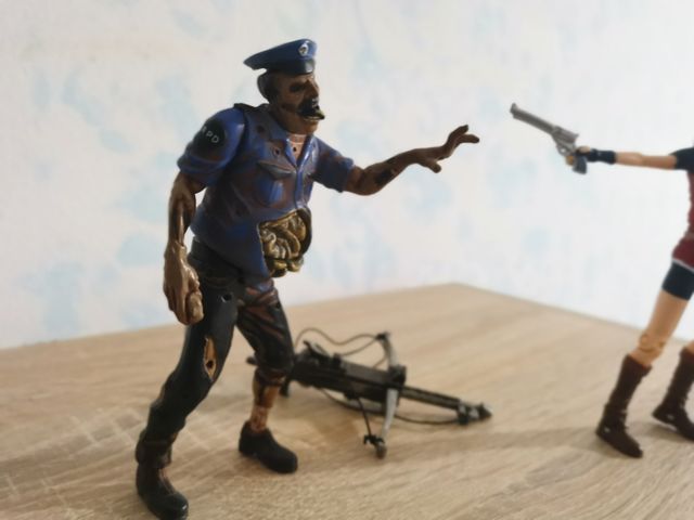 Resident evil action figures
