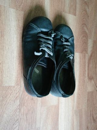 zapato estilo camper
