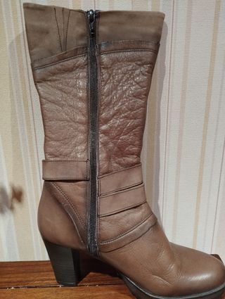 Botas altas marrones 