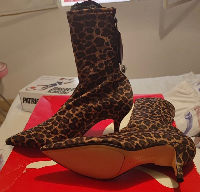 Botín estampado leopardo Zara