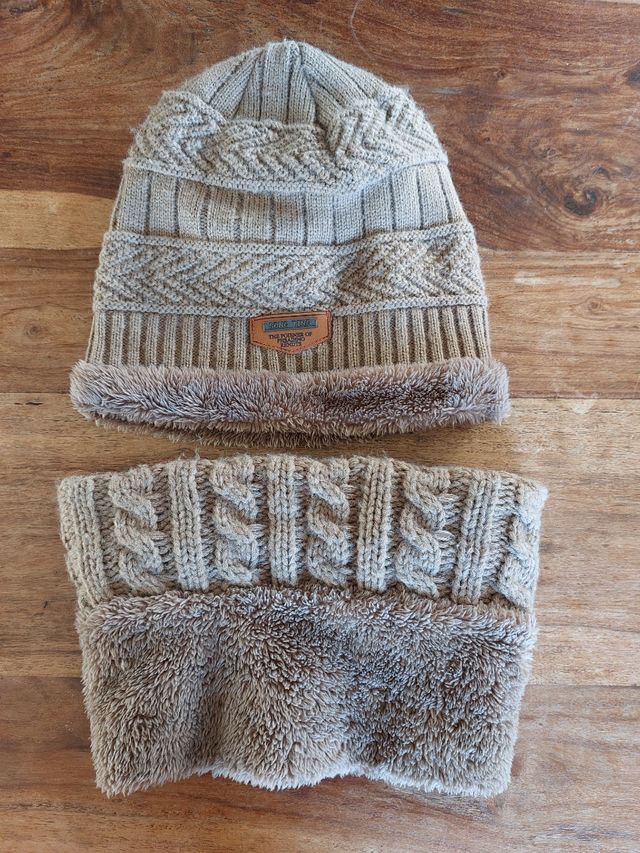 berretta e scaldacollo