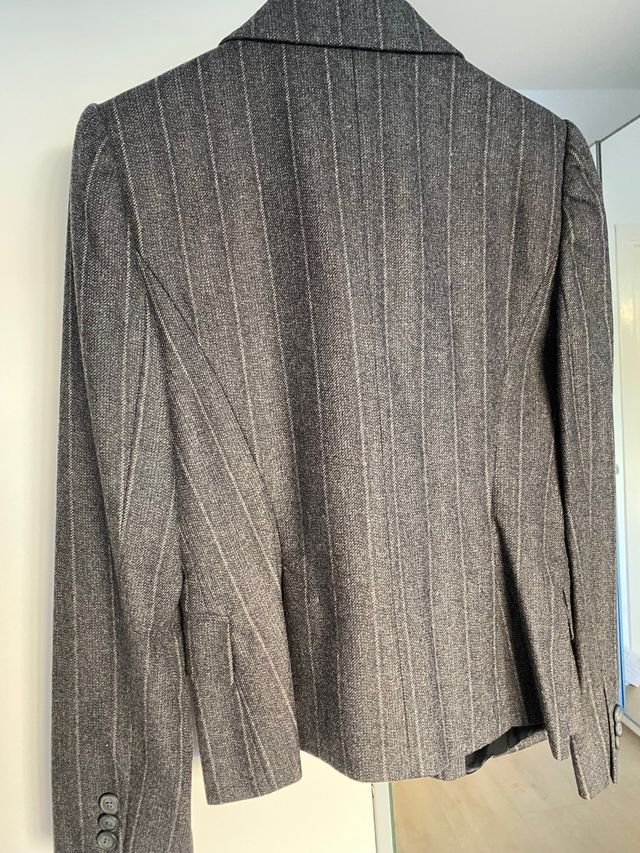 Blazer lana nuevo-ZARA- T40