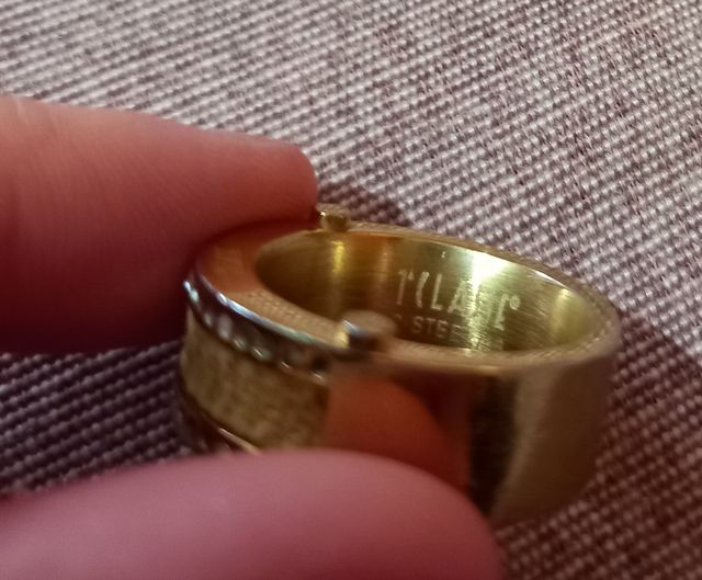 anello Alviero Martini Prima classe