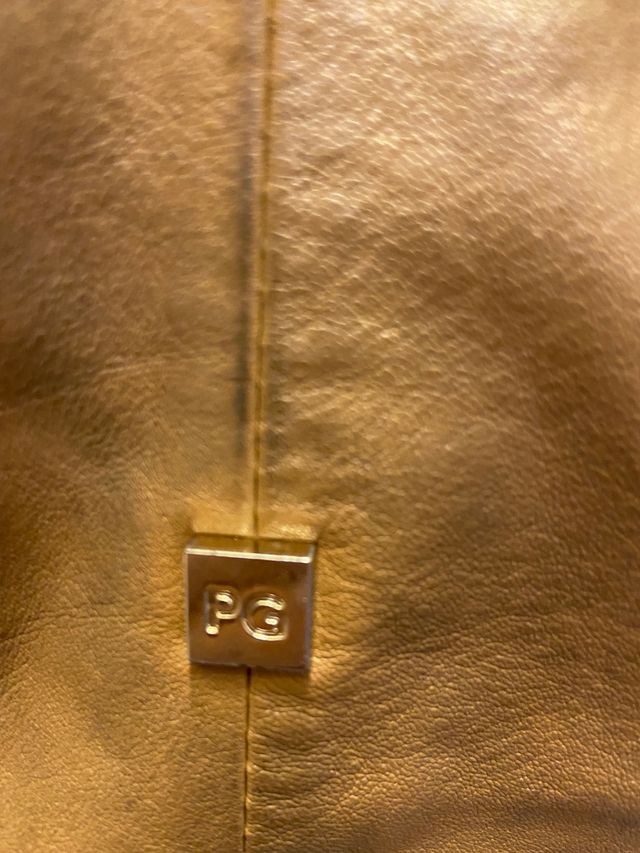 Bolso de piel de Purificación Garcia.