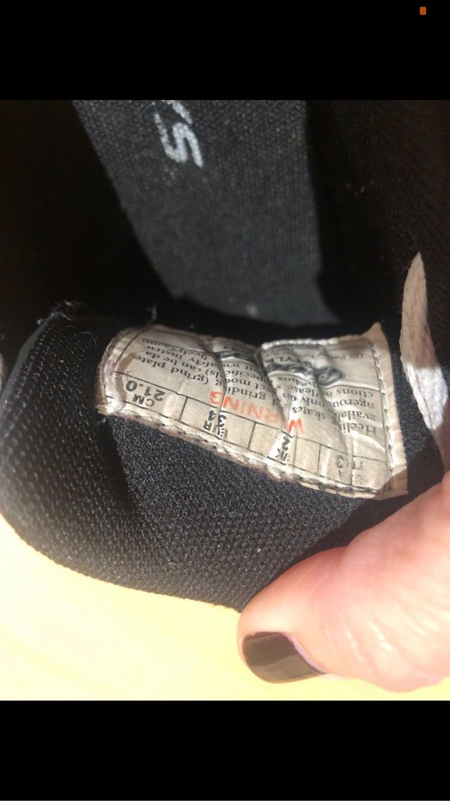 2 ZAPATILLAS CON RUEDAS HEELYS Tallas 32 y 34