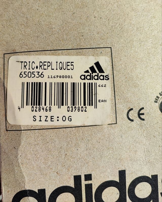 balón oficial Adidas Tricolore