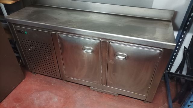 nevera bajo mostrador