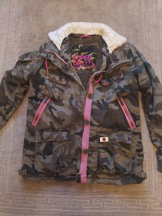 Abrigo Superdry camuflaje