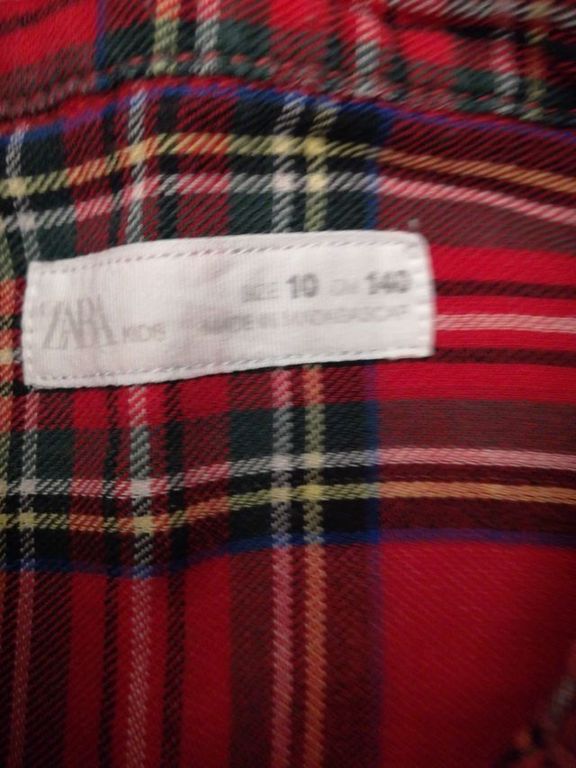 Camisa cuadros roja.